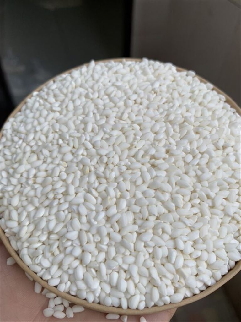 Nguyên liệu chính để làm nên món thắng dền Hà Giang là loại gạo nếp cái hoa vàng Yên Minh.