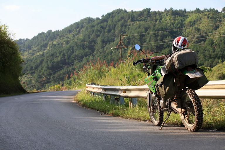 Nếu muốn tự mình khám phá Hà Giang, du khách nên lựa chọn thuê xe máy tự lái, vô cùng tiện lợi 