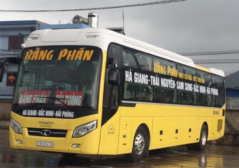 Các hãng xe khách Hà Nội Hà Giang được đông đảo khách du lịch lựa chọn vì an toàn và di chuyển nhanh chóng.
