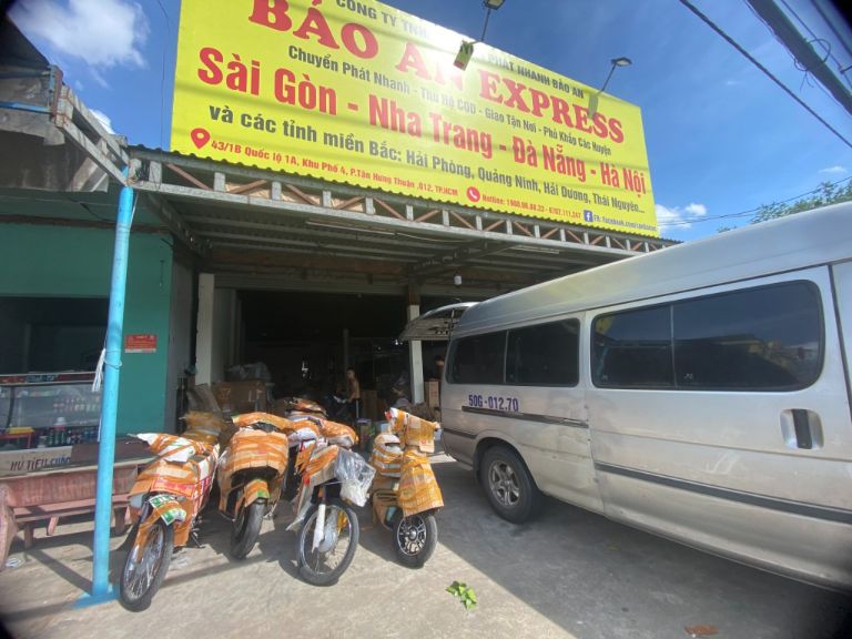 Nhà xe Bảo An Express là một dịch vụ vận chuyển và gửi hàng uy tín tại Việt Nam.
