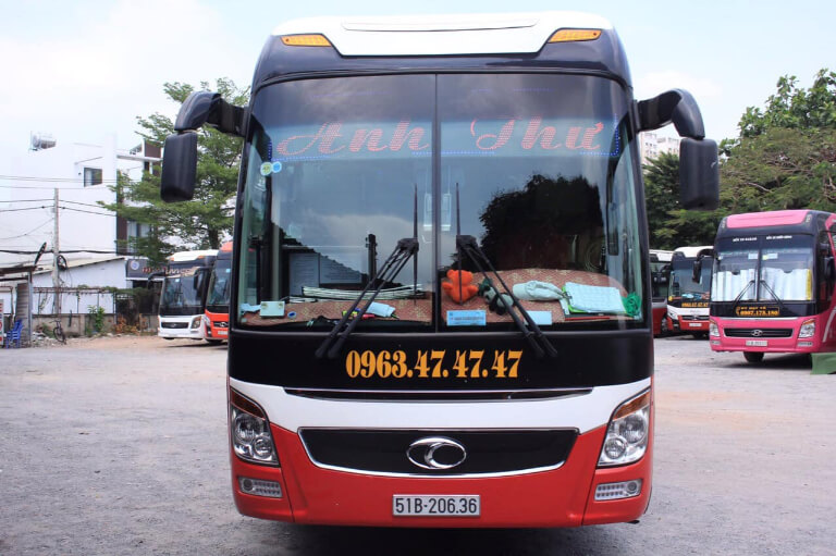 Anh Thư Limousine là hãng xe nổi bật của tuyến đường Hà Nội - Chũ - Lục Ngạn. 