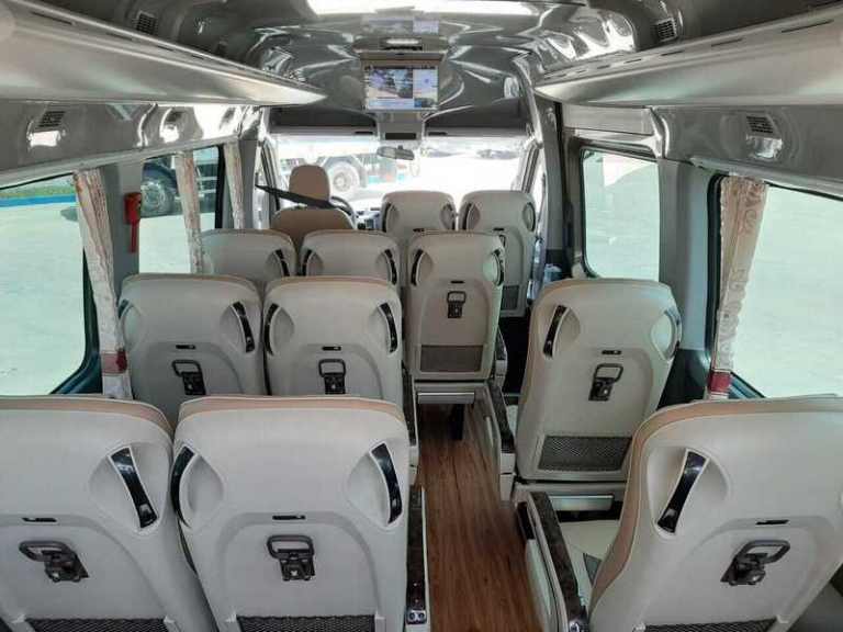 xe khách Hà Nội Vân Đồn