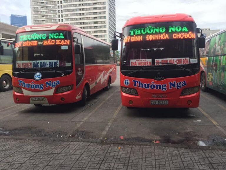 Nhà xe Thưởng Nga sử dụng hệ thống xe khách 35 chỗ có đầy đủ tiện nghi để phục vụ khách hàng trên tuyến xe khách Hà Nội Ba Bể.