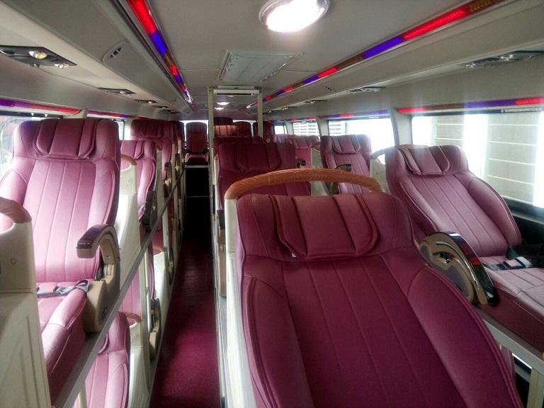 Xe cam kết khởi hành đúng giờ, đi đúng lộ trình, không đón khách dọc đường.