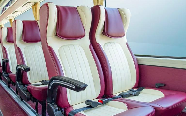 Nhà xe chỉ nhận đặt vé từ hình thức gọi điện trực tiếp qua tổng đài, không đặt vé online.