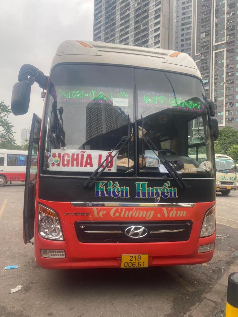 Hãng có khai thác tuyến Hà Nội Trạm Tấu nhưng không chạy thẳng mà sẽ có xe trung chuyển đến Trạm Tấu.