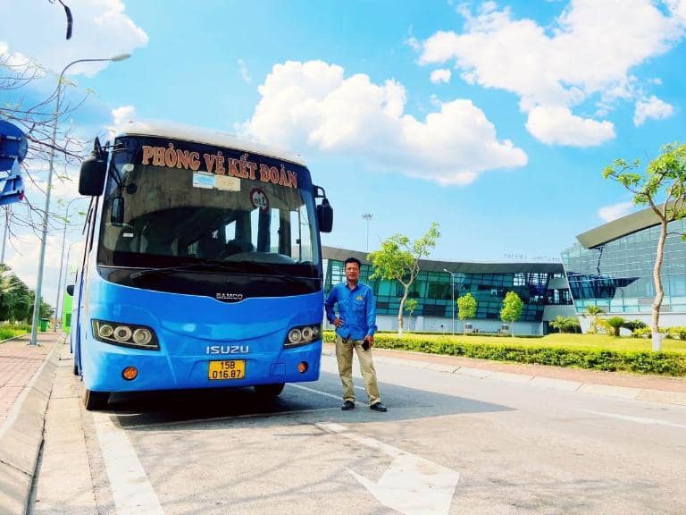 Nhà xe cung cấp nhiều dòng phương tiện từ limousine cao cấp 9 chỗ đến xe khách rộng rãi.