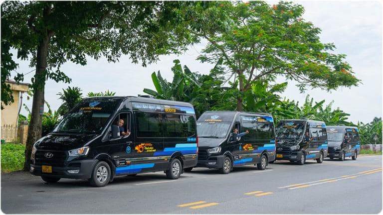 X.E Việt Nam Limousine khai thác vô số chuyến xe từ Nam Định, Hoa Lư, Tràng An,...
