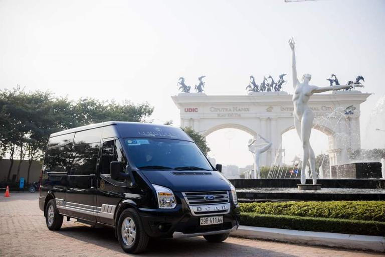 Tú Tài Limousine có dịch vụ đưa đón khách hàng từ sân bay Nội Bài với mức vé vô cùng phải chăng.