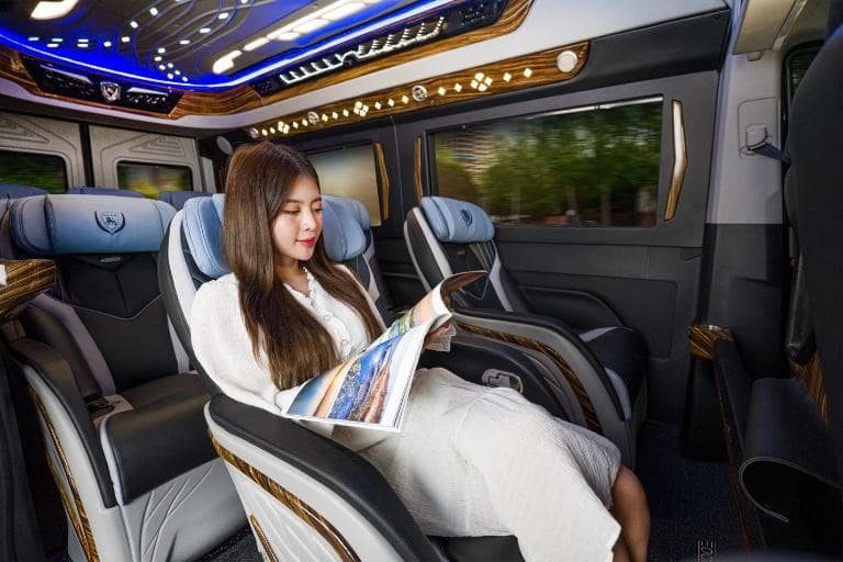 Khách hàng nên đặt vé xe trước 1-3 ngày vào dịp cao điểm để tránh trường hợp hết ghế ngồi ưng ý.