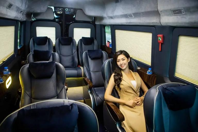 Xe limousine Hà Nội Vĩnh bảo cung cấp tới khách hàng không gian nghỉ ngơi thoải mái và nhanh chóng.
