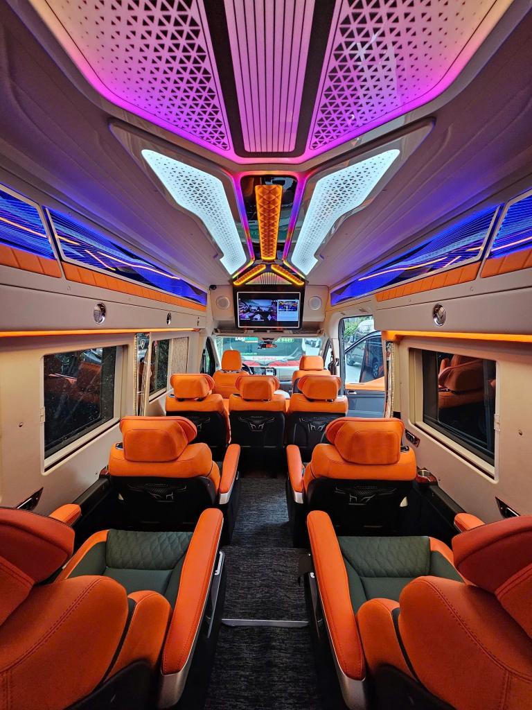 xe Limousine Ninh Bình Thái Nguyên
