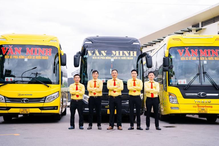 xe khách Hà Nội Thạch Hà