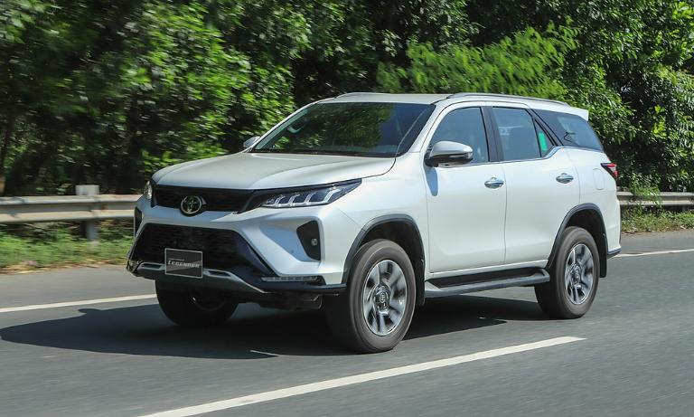 Nhà xe có nhận chuyển tiếp giấy tờ, hàng hoá không cồng kềnh trên tuyến đường chạy.