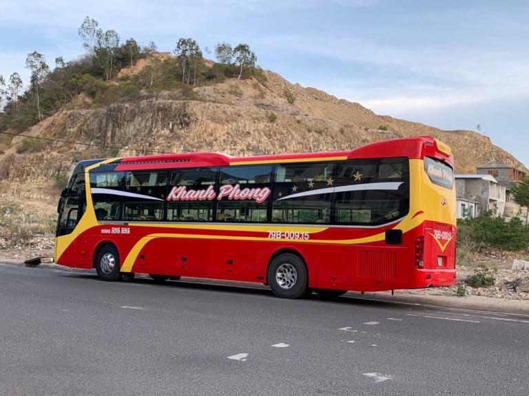 Nhà xe Phong Khánh chuyên khai thác tuyến đường Hà Nội đến thành phố Lai Châu và các huyện lân cận.