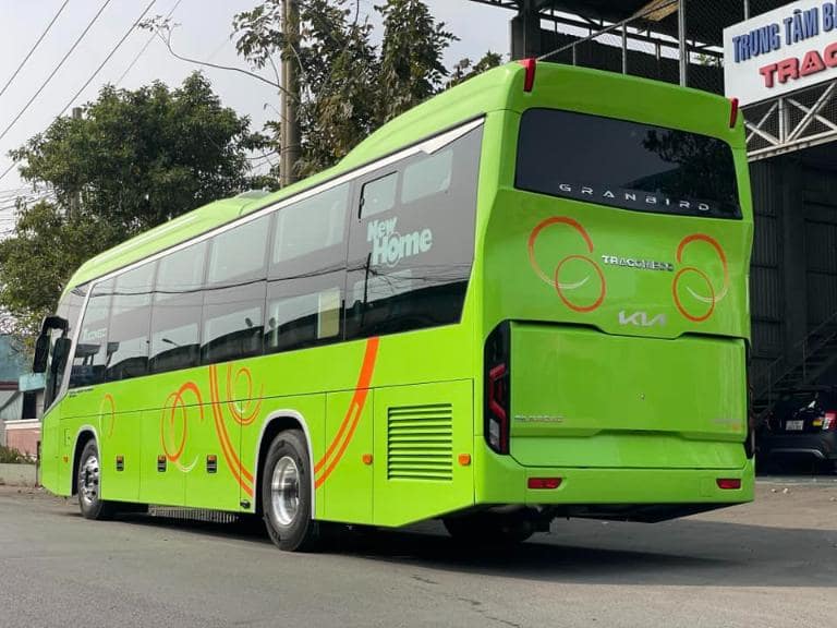 Nhà xe đã có nhiều năm kinh nghiệm hoạt động trong lĩnh vực vận tải và được nhiều khách hàng tin tưởng sử dụng.