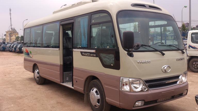 Nhà xe Chăm Hậu sử dụng dòng xe 29 chỗ để phục vụ hành khách trên tuyến xe khách Hà Nội Yên Thế.