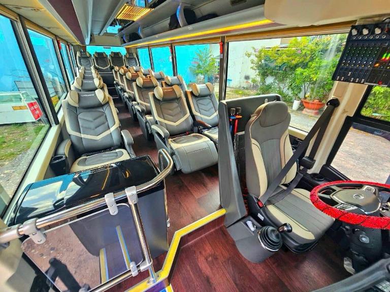 xe limousine Hà Nội Cát Bà