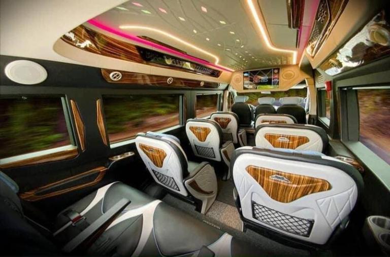 xe limousine Hà Nội Thái Nguyên