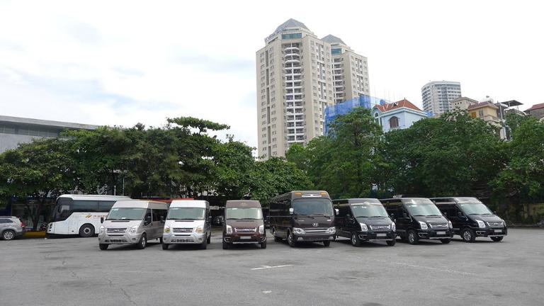 Nhiều nhà xe sẵn sàng ghép thêm khách cùng tuyến hoặc nhận bao xe trọn gói khi khách cần.