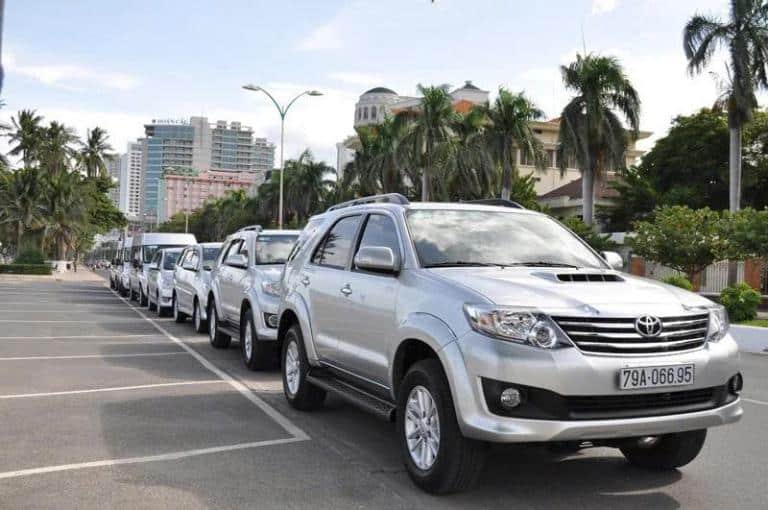 Hành khách thường chọn xe ghép vì chi phí hợp lý, tiết kiệm hơn taxi riêng.
