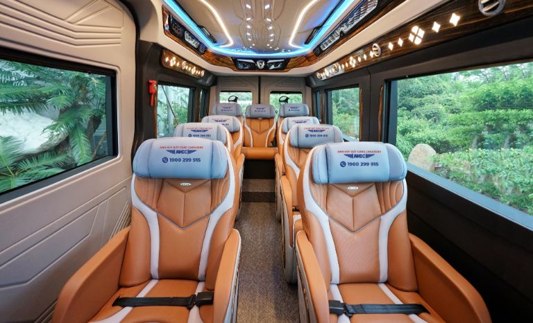 Nhà xe phục vụ hành khách đều đặn, an toàn trên mọi tuyến