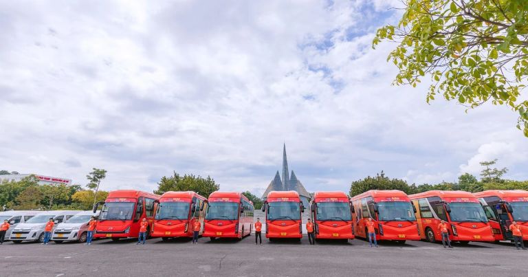 Xe khách Hà Nội đi Đà Nẵng hãng FUTA Hà Sơn có lịch trình đa dạng phù hợp nhiều khung giờ.