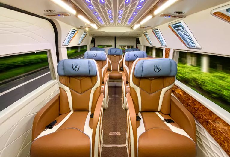 Nhà xe uy tín, phục vụ chuyên nghiệp.