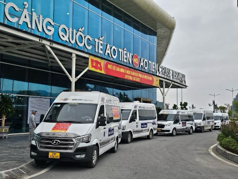 Không gian ghế rộng tạo sự tiện nghi cho mọi lứa tuổi.