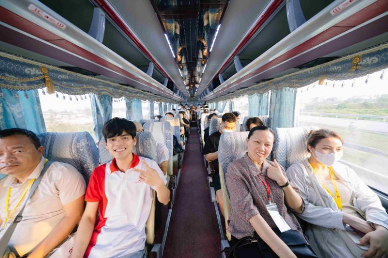 Tài xế Daiichi Travel lái cẩn thận và giàu kinh nghiệm.