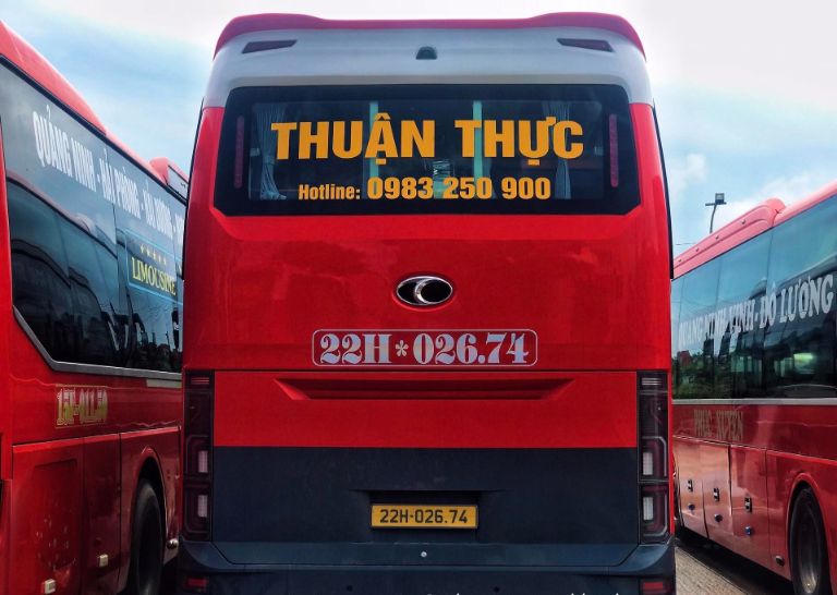 Lịch trình đa dạng từ sáng sớm đến tối muộn, đáp ứng nhu cầu hành khách linh hoạt.