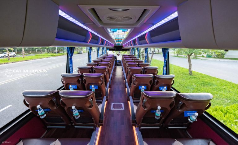 Hình ảnh xe vận hành ổn định khiến hành khách luôn yên tâm.