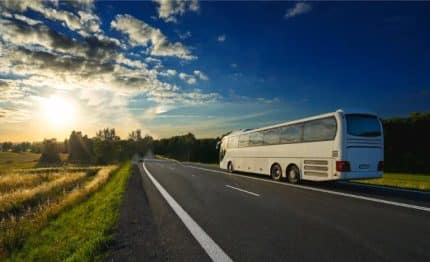 Xe giường nằm chinh phục đèo núi Hà Giang, hành trình sẽ thoải mái hơn khi đặt vé sớm.