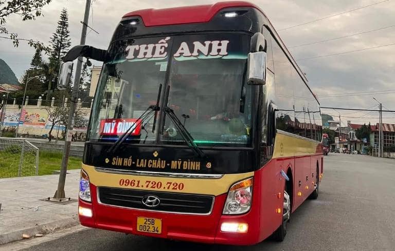 Những xe khách chất lượng cao đón khách từ Hạ Long, linh hoạt trong nội thành và vùng lân cận.