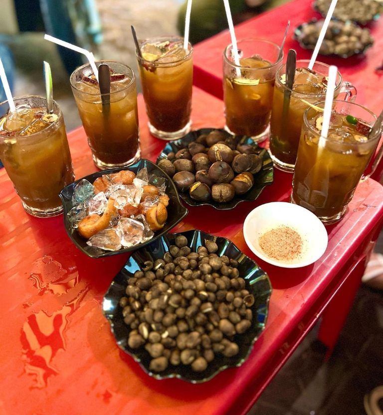 Màu vàng trong nhẹ nhàng cùng vị ngọt thanh dễ chịu.