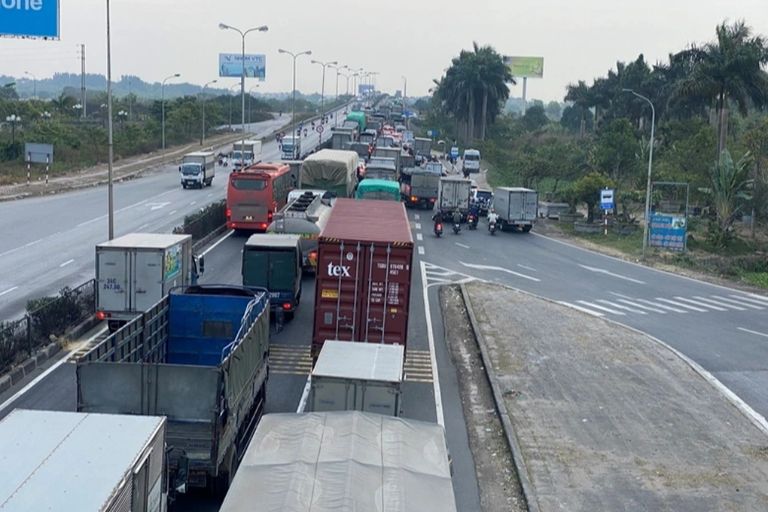 Hành trình Hà Nội – Hải Phòng qua đường 5 cũ vừa an toàn, vừa gần gũi với thiên nhiên.
