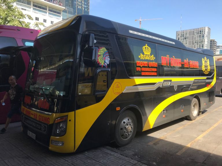 Mạnh Quân chú trọng tiện nghi hiện đại và dịch vụ chăm sóc hành khách chu đáo.