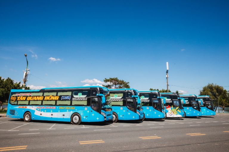 Các nhà xe trên tuyến đều chú trọng nâng cao chất lượng dịch vụ, mang đến hành trình an toàn và dễ chịu cho hành khách.
