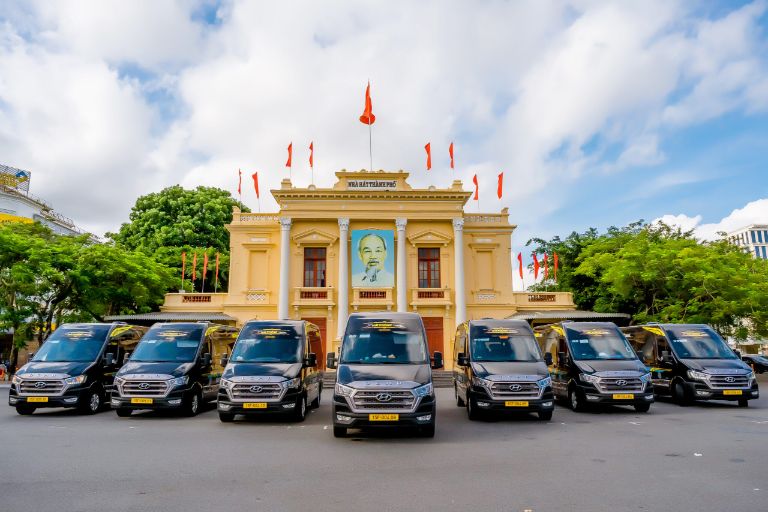 Từ phong cách xe đến chất lượng phục vụ, Nguyễn Gia Limousine luôn ghi điểm trong lòng khách hàng.
