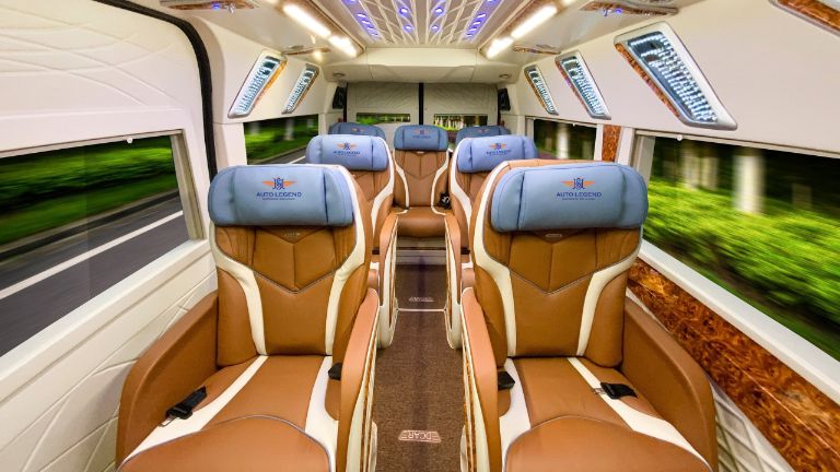 Sơn Hải Limousine tạo dấu ấn với trải nghiệm di chuyển êm và dễ chịu.