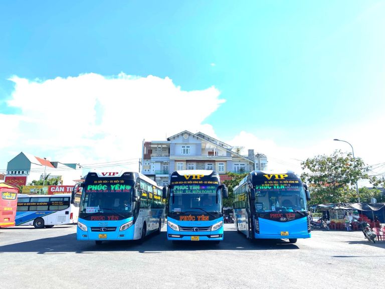 Nhà xe Phúc Yên mang đến hành trình Nha Trang – Tây Ninh êm ái với nội thất được đầu tư chỉn chu.