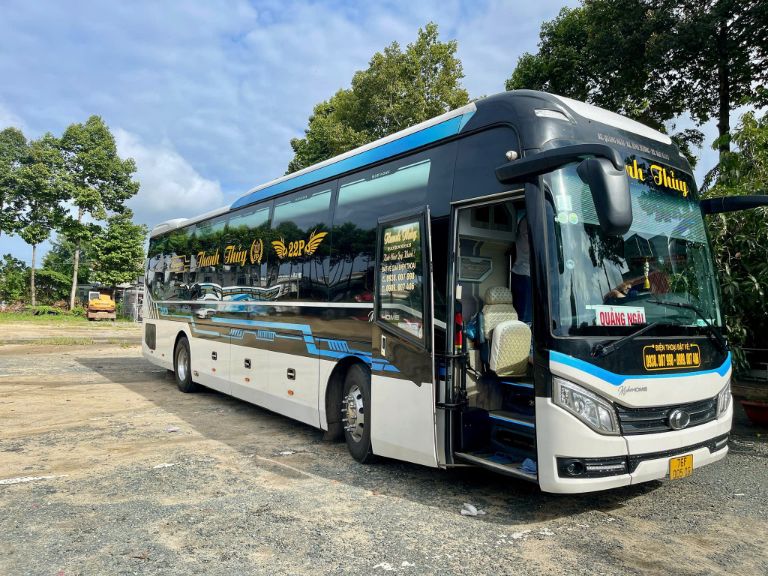 Nhà xe Thanh Thủy phục vụ tuyến Nha Trang – Tây Ninh với dịch vụ chu đáo và đội ngũ nhân viên nhiệt tình.