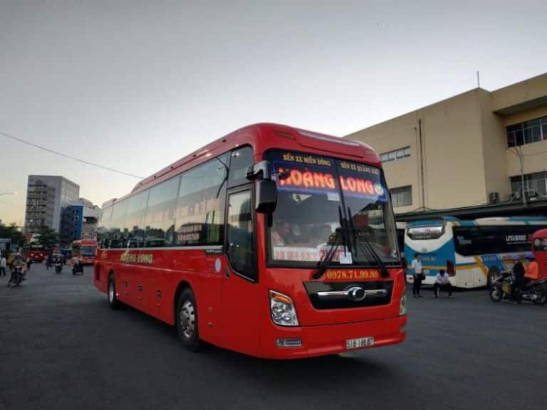 Nhà xe Hoàng Long 