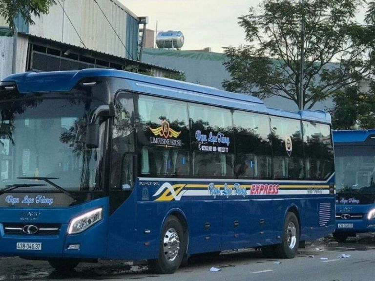 Nhà xe Vạn Lục Tùng là lựa chọn quen thuộc trên tuyến xe khách Thái Bình Quảng Trị, được nhiều hành khách tin tưởng.