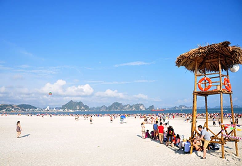 Phân bố 10 bãi tắm chính