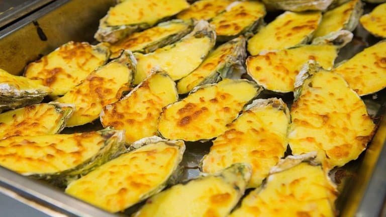 Hàu sữa Tử Long nướng phô mai