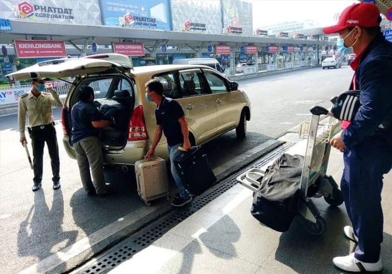 Nếu đi đoàn 4-7 người, bao xe ghép sẽ đem đến cho bạn sự riêng tư, thoải mái hơn.