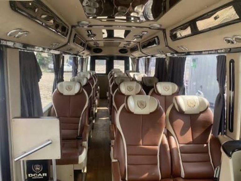 Limousine 9 chỗ, thời gian ngắn nhất tuyến 1h35 phút