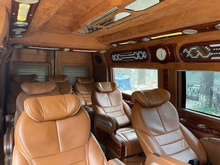 Mộc Châu Limousine – 9 chỗ VIP, 7 chuyến/ngày, 280.000đ