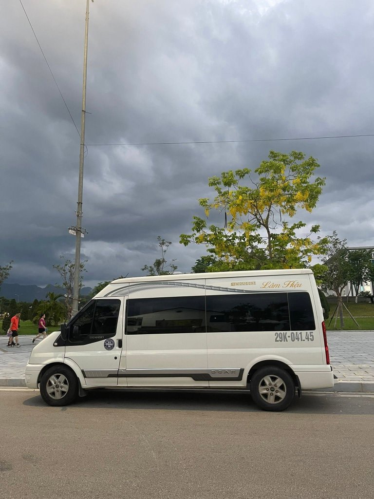 Lâm Hiệu Limousine: 4 chuyến, chuyến sớm 06h00